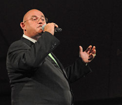 Ronan Tynan